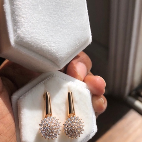 - Gorgeous earrings with Swarovski elements - Picture 13 of 13